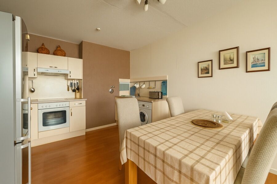 Bezugsfreie 3-Zi-Wohnung mit Einbauküche, nahe Jannowitzbrücke - Bild