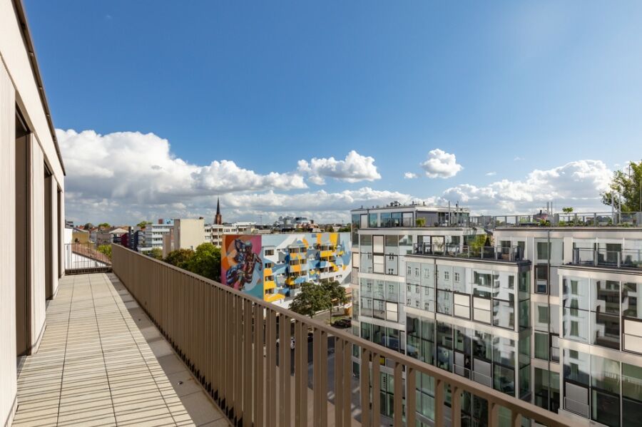Ready to Move-In: Upper Class Penthouse for Sale by Kurfürstendamm - Bild