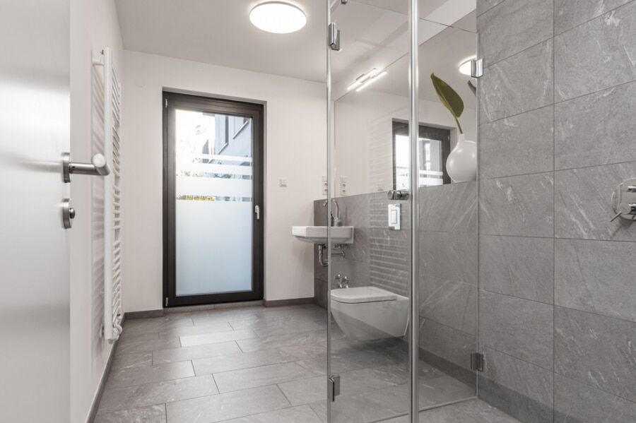 Ready to move-in: Upscale 2 bedroom apartment with Garden in Schöneberg - Bild