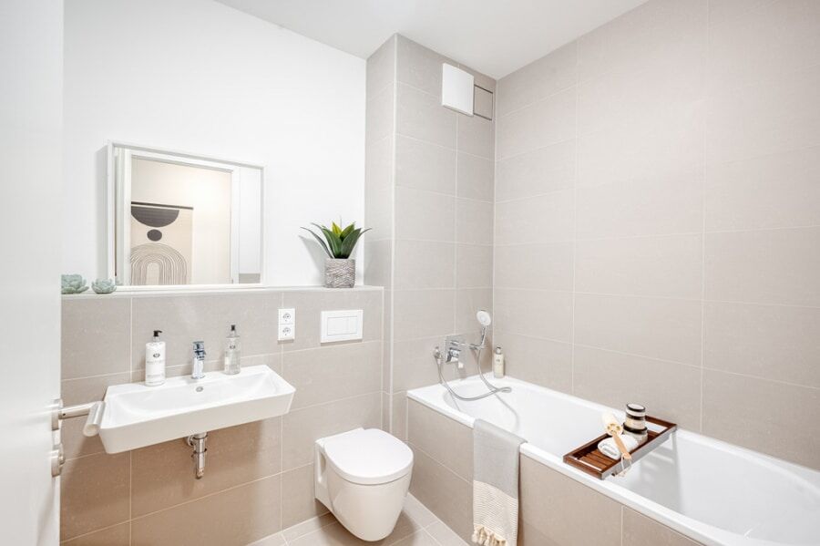 Brand-New 3-Room Luxury Apartment in Prime Kreuzberg with Terrace! Steps from Viktoriapark & Gleisdreieck - Bild