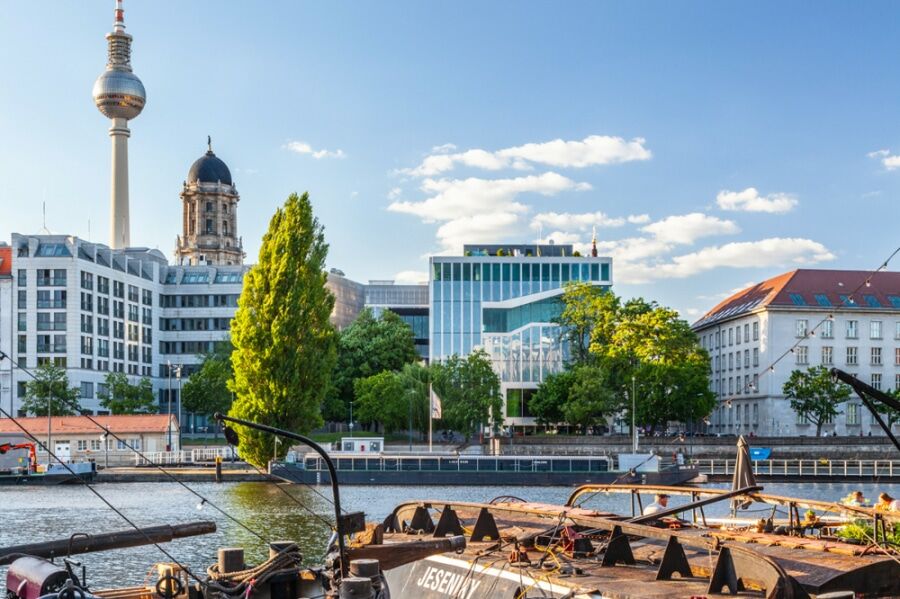 Mitte: Prestigious Penthouse on 3 floors with panoramic Terrace & wintergarden next to Alexanderplatz - Bild