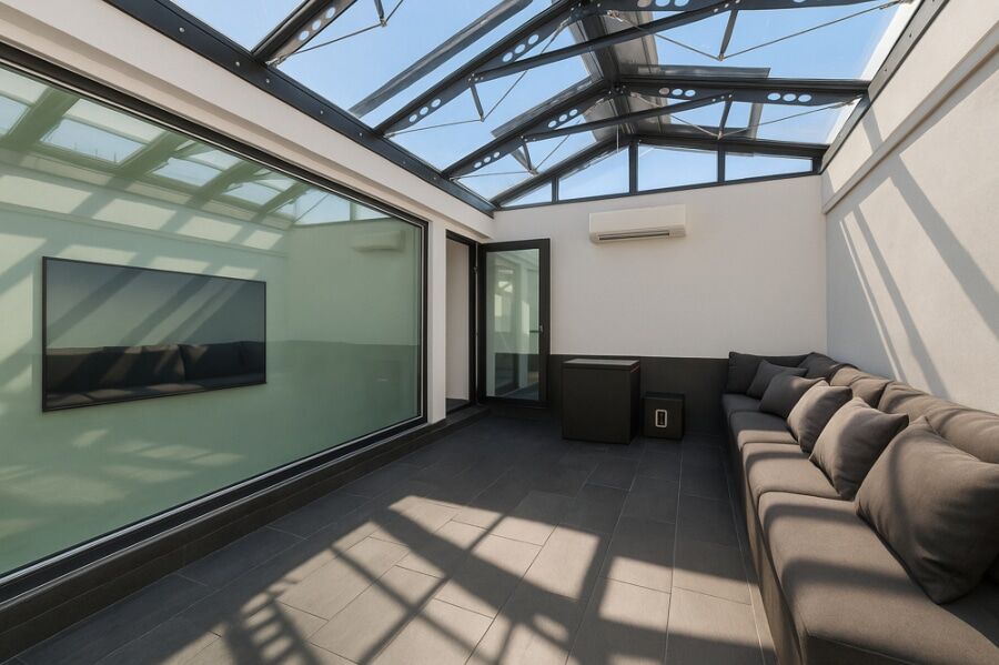 Mitte: Prestigious Penthouse on 3 floors with panoramic Terrace & wintergarden next to Alexanderplatz - Bild