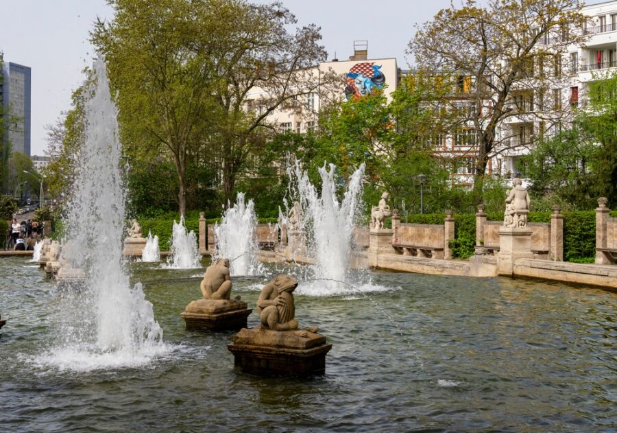 Brand-new Upscale 3-room apartment with balcony next to Volkspark Friedrichshain - Volkspark Friedrichshain