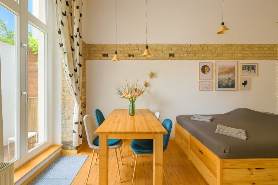 Live, Work & Invest – Perfect for Café & Creative Business near Tempelhofer Feld - Bild