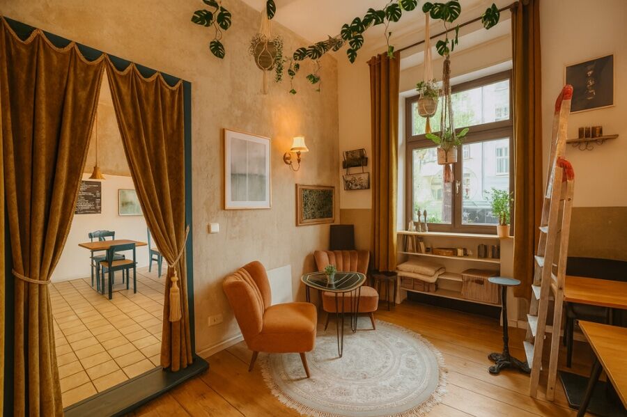 Live, Work & Invest – Perfect for Café & Creative Business near Tempelhofer Feld - Bild
