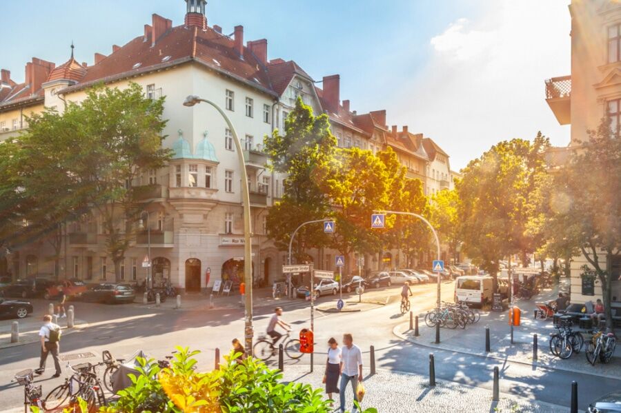 Humannplatz: Rented 2-Room Apartment with Balcony for Investment in Prenzlauer Berg - First Citiz_Prenzlauer Berg_Stargarderstr.-31