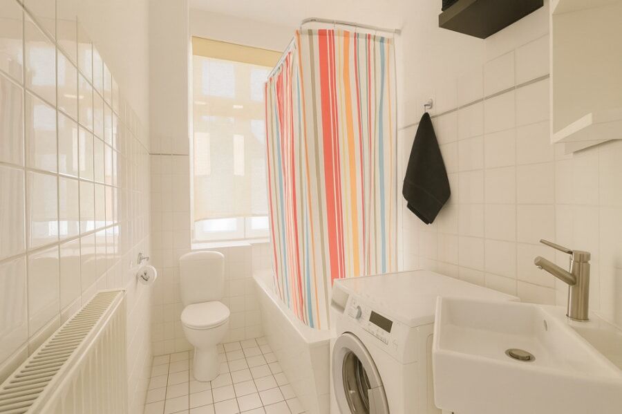 Humannplatz: Rented 2-Room Apartment with Balcony for Investment in Prenzlauer Berg - Bild