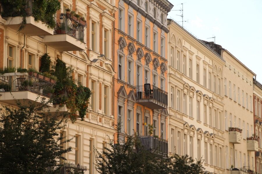 Humannplatz: Rented 2-Room Apartment with Balcony for Investment in Prenzlauer Berg - Bild