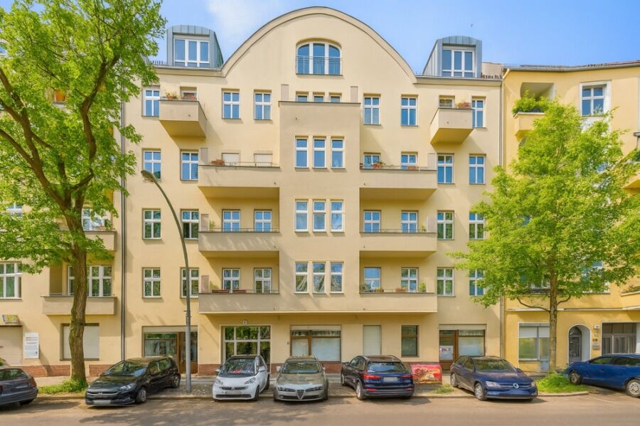 Waterfront Location: Vacant 2-room apartment on the 5th floor with elevator in Top area of Charlottenburg - Bild