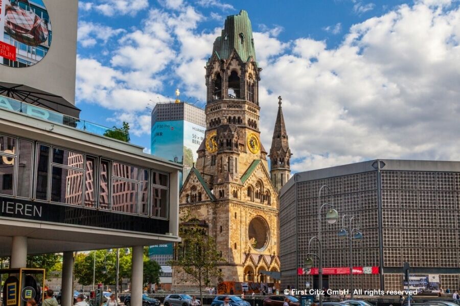 Waterfront Location: Vacant 2-room apartment on the 5th floor with elevator in Top area of Charlottenburg - Bild